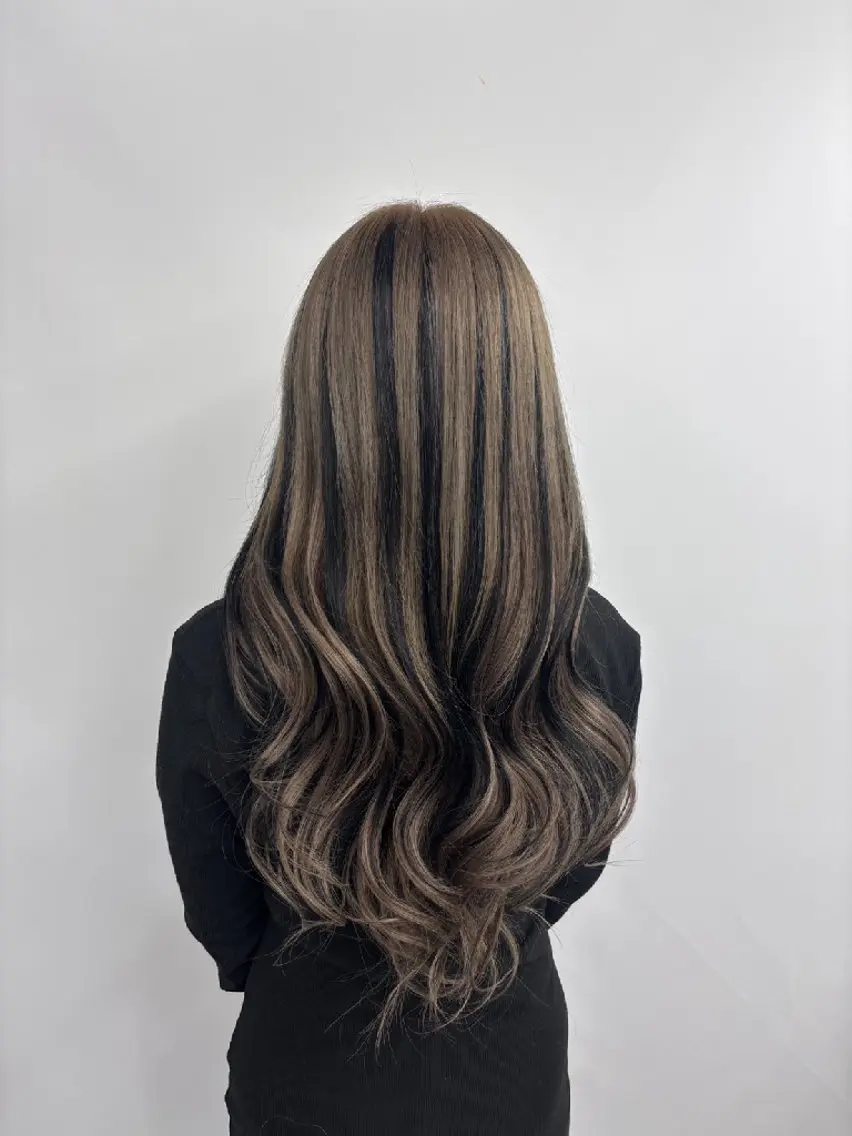ロング カラー エクステ カット エクステ ベルグロー アルファのヘアスタイル