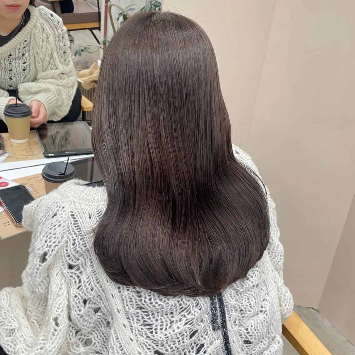 セミロング カラー ブラウンカラー ショコラブラウン カット ヘアカラー トリートメント noii / 伊藤 愛莉のヘアスタイル