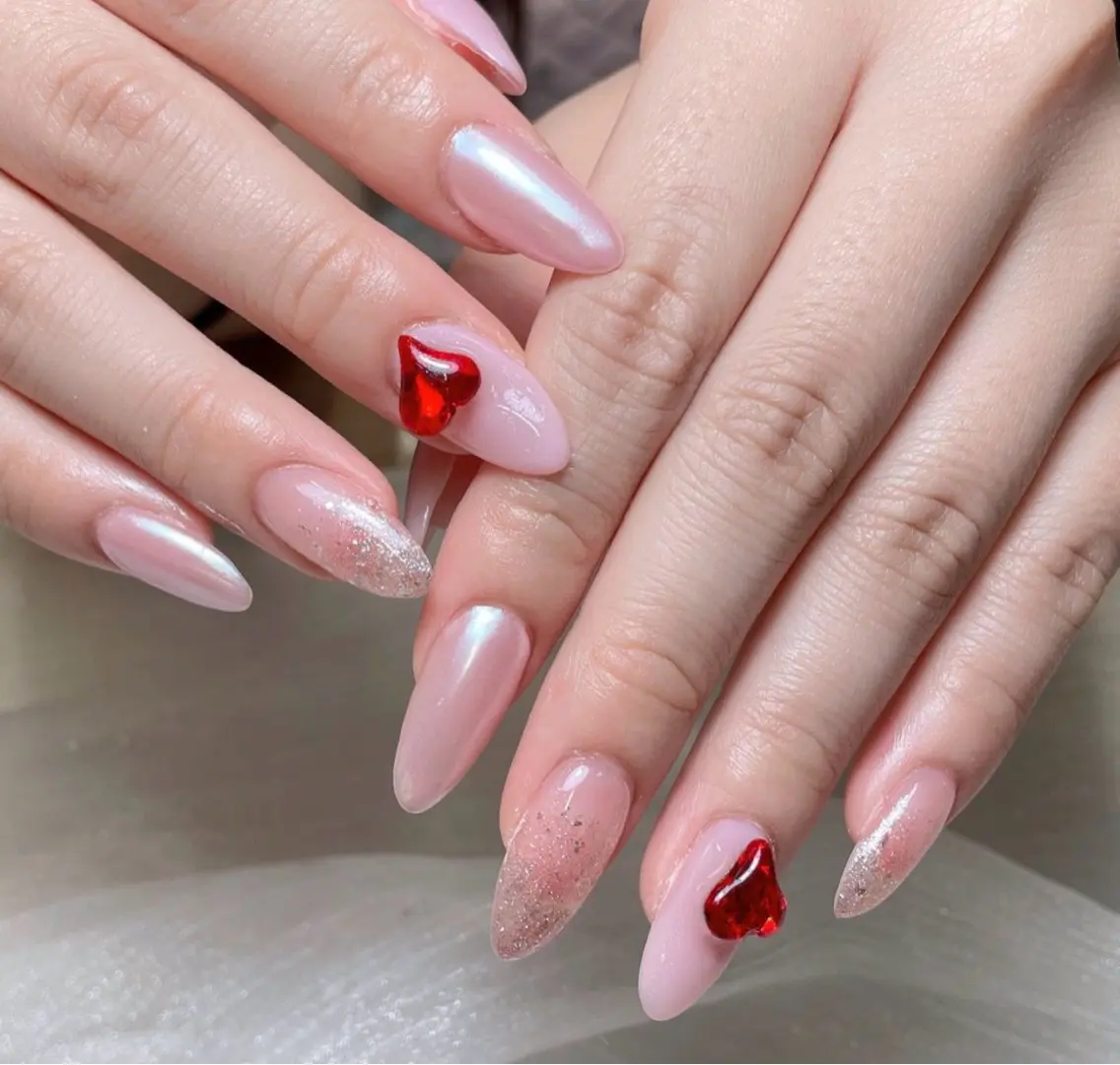 ネイル アートネイル フレンチネイル ジェルネイル グラデーション 韓国ネイル ハンドネイル Nail Kihi アミ🌷のネイルデザイン