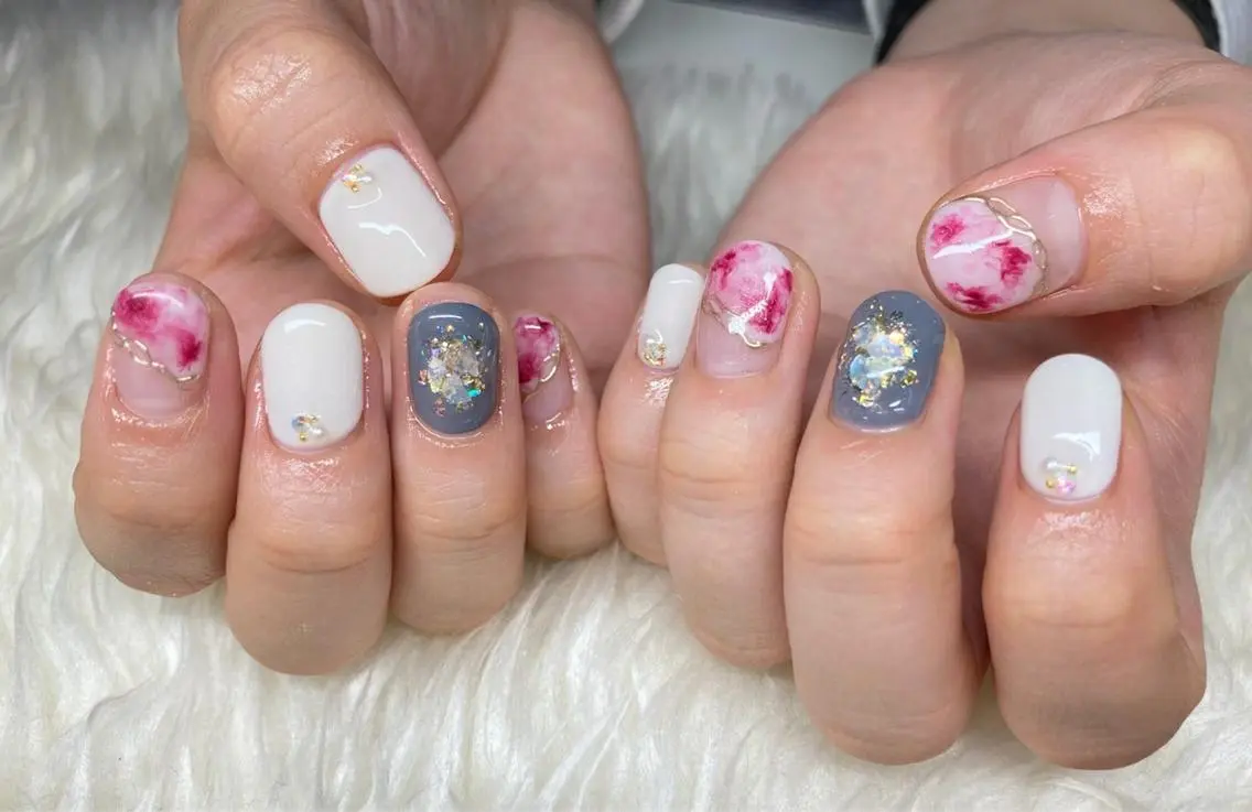 ネイル ジェルネイル ニュアンスネイル パラジェル バレンタイン 冬ネイル Nail&eye Belire 新宿のネイルデザイン