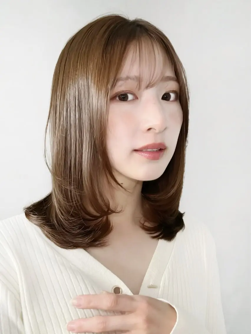 ミディアム カラー ミディアムレイヤー くびれヘア レイヤーカット カット ヘアカラー トリートメント 池袋/小顔レイヤー/ 顔まわり/taigaのヘアスタイル