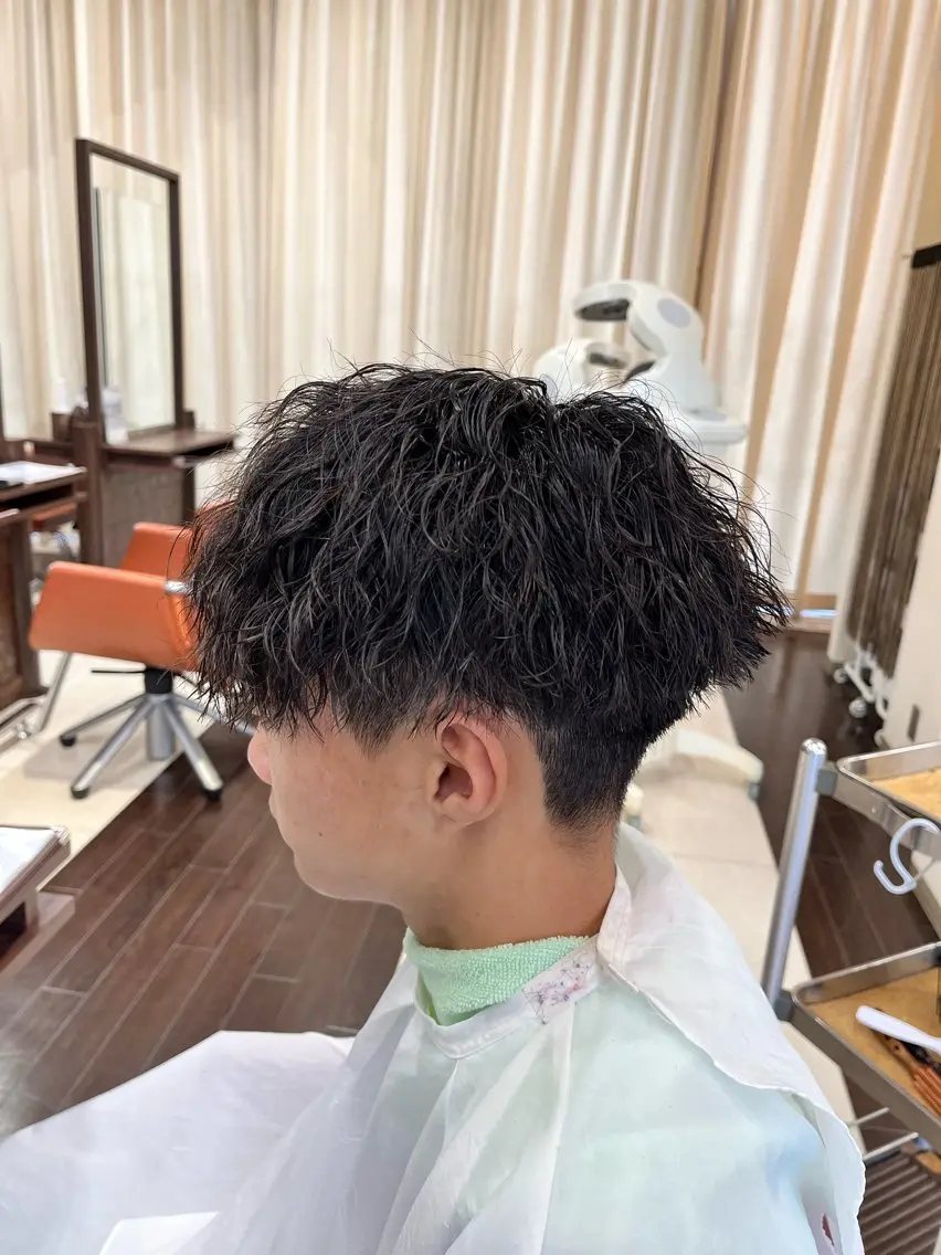 ショート パーマ メンズ マッシュ メンズパーマ ツイストスパイラルパーマ スパイラルパーマ 🧊メンズ特化🧊 高木航希のヘアスタイル