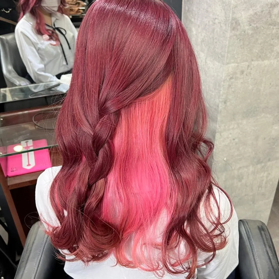 ロング カラー シールエクステ ハイトーンカラー エクステ シールエクステ特化 ハイトーン、NANAのヘアスタイル