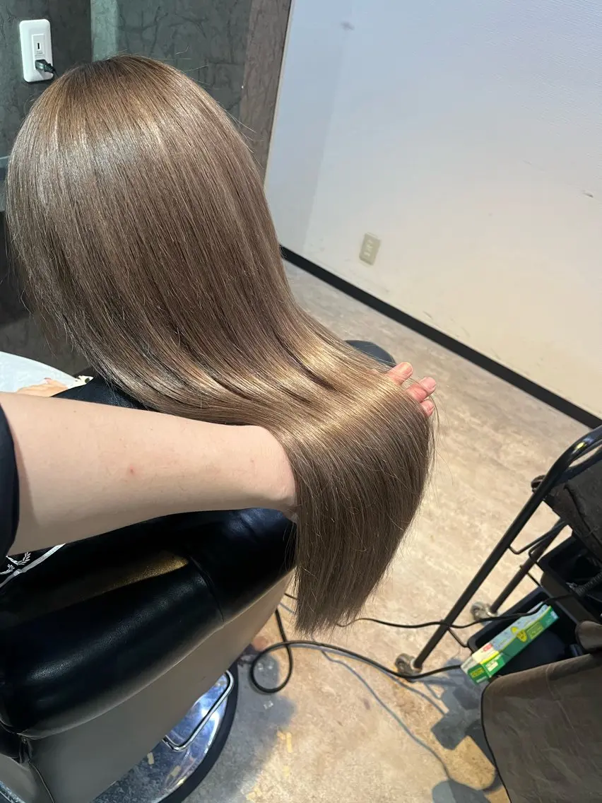 ロング エクステ ケアブリーチ&シール エクステの店和田翔莉のヘアスタイル