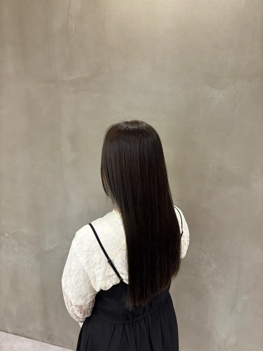 ロング アッシュ Ships HANAのヘアスタイル