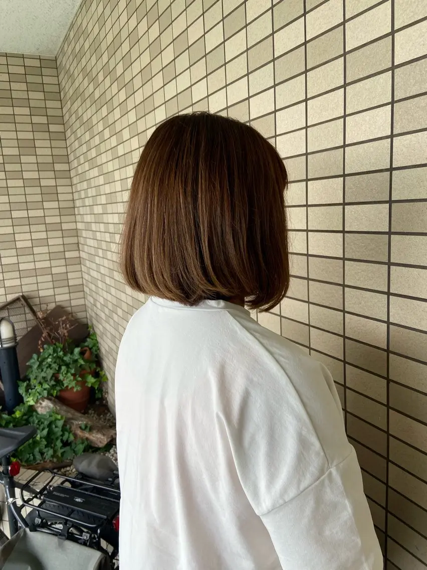 ミディアム カラー 大矢 萌美のヘアスタイル