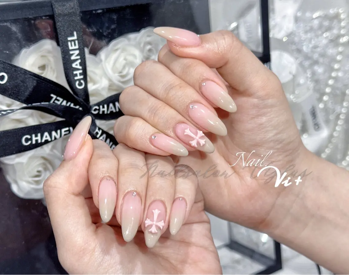 ネイル ハンドネイル ✨Nailsalon Vi+✨のネイルデザイン