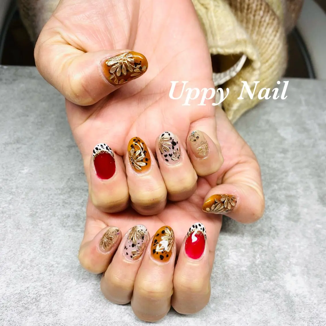 ネイル フラワーネイル フレンチネイル ゴージャス ハンドネイル Uppy Nail ukyoのネイルデザイン
