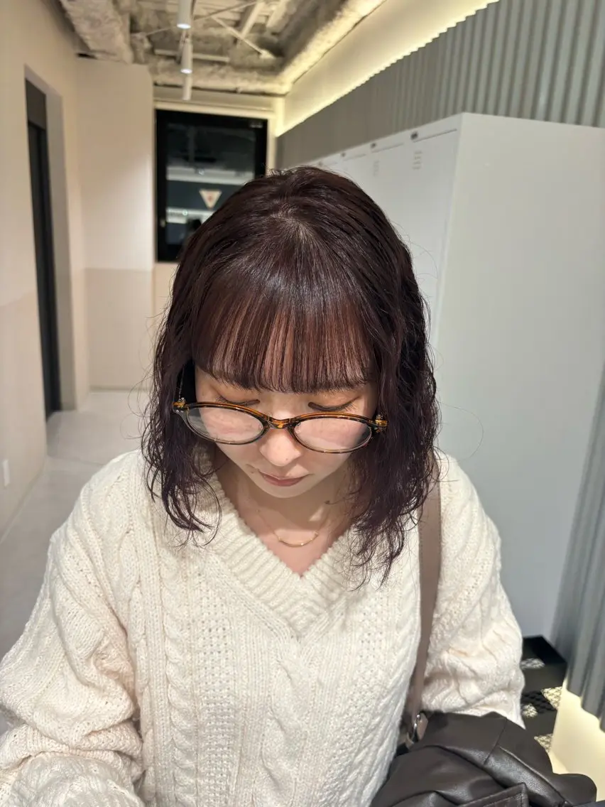 ショート カラー パーマ ヘアアレンジ ボブ カット パーマ トリートメント ヘッドスパ ヘアセット 押切 響 のヘアスタイル