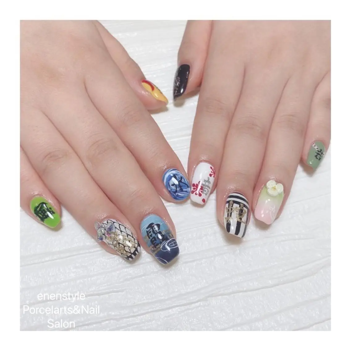 ミディアム ネイル 🐾enen style 🐾のネイルデザイン