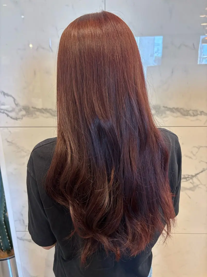 カラー レッドカラー ヘアカラー 木村 綺音のヘアスタイル