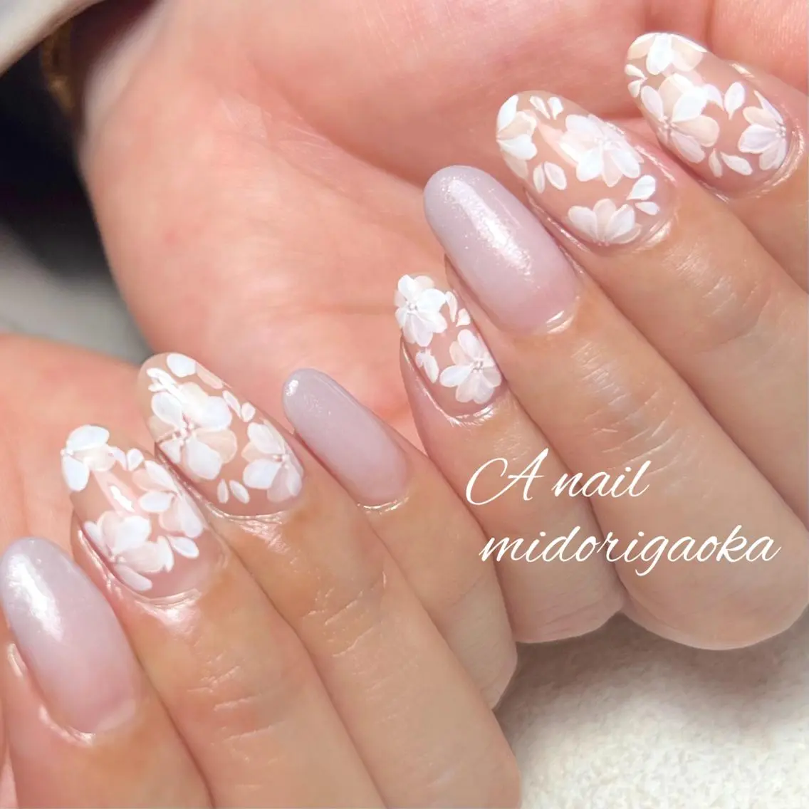 ミディアム カラー ネイル アートネイル フラワーネイル ハンドネイル 大人可愛い高技術ネイ ル♡美爪A nailのネイルデザイン