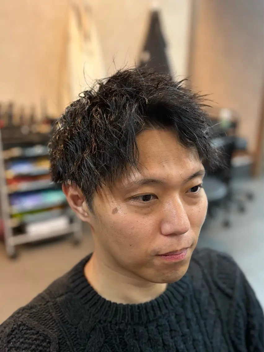 ショート パーマ メンズ メンズパーマ ショートヘア メンズサロン Aso bee 桑原 剛志のヘアスタイル