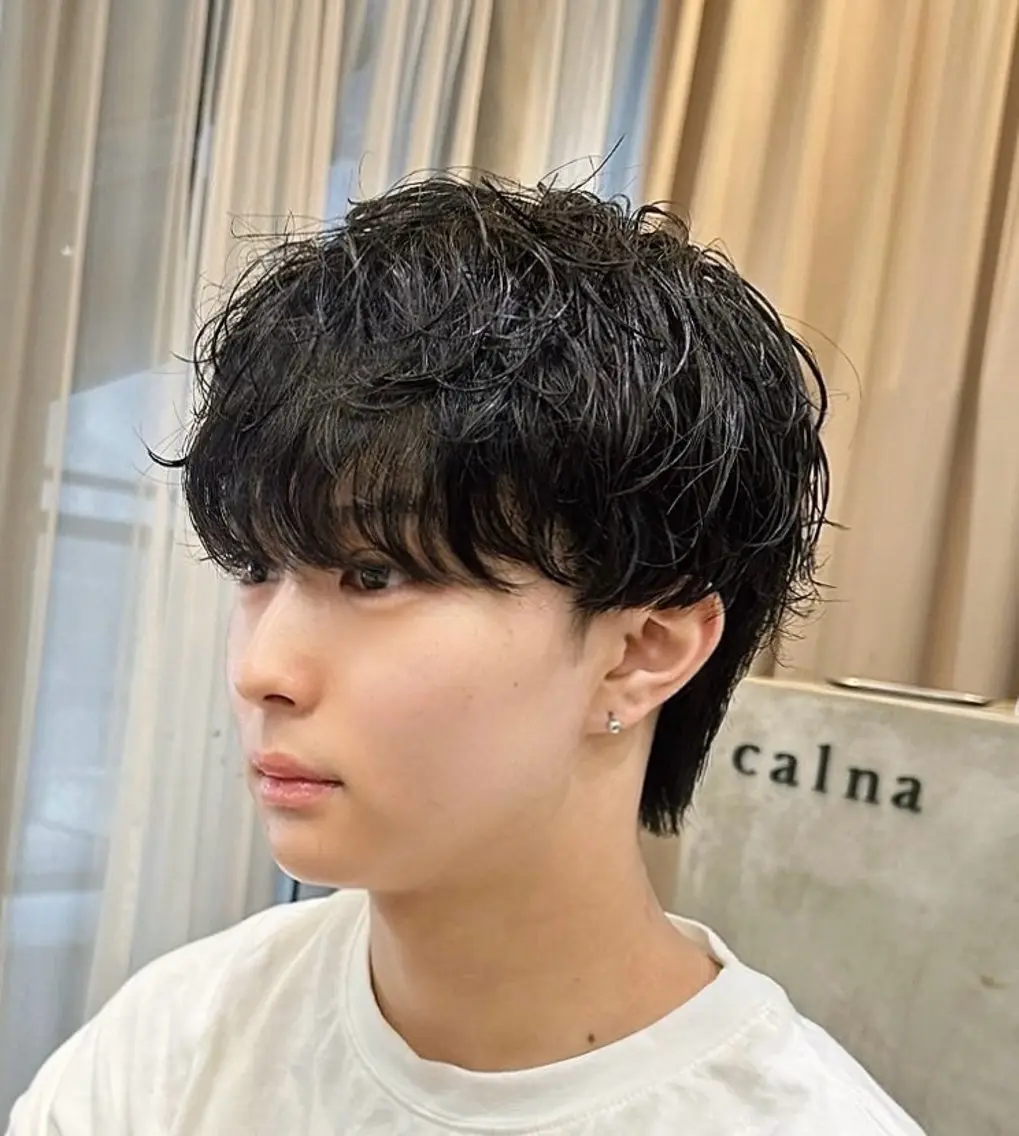 ショート パーマ メンズ calna by ELMO 上ノ井のヘアスタイル