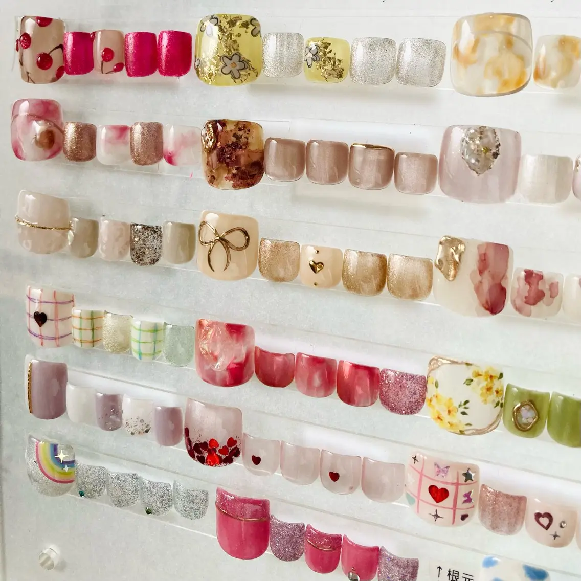 ネイル かおる KAORUのネイルデザイン
