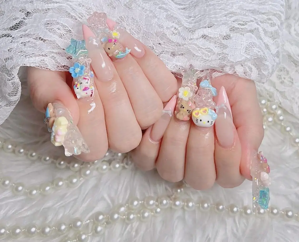 ネイル チークネイル フレンチネイル キラキラネイル 韓国ネイル マグネットネイル ハンドネイル Hbaby nailのネイルデザイン