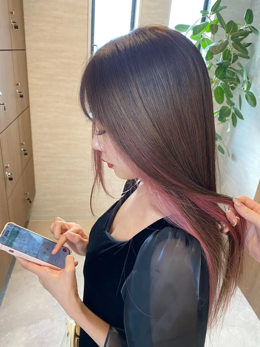 ロング ミストバング 森 千風優のヘアスタイル