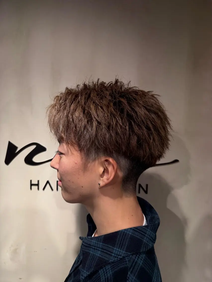 ショート ショートヘア 艶感/レイヤーカット 🌐Taketoのヘアスタイル