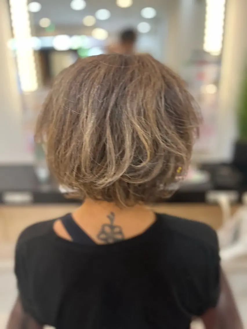 ミディアム カラー ボブ カット ヘアカラー トータルビューティー K:R鶴川のヘアスタイル
