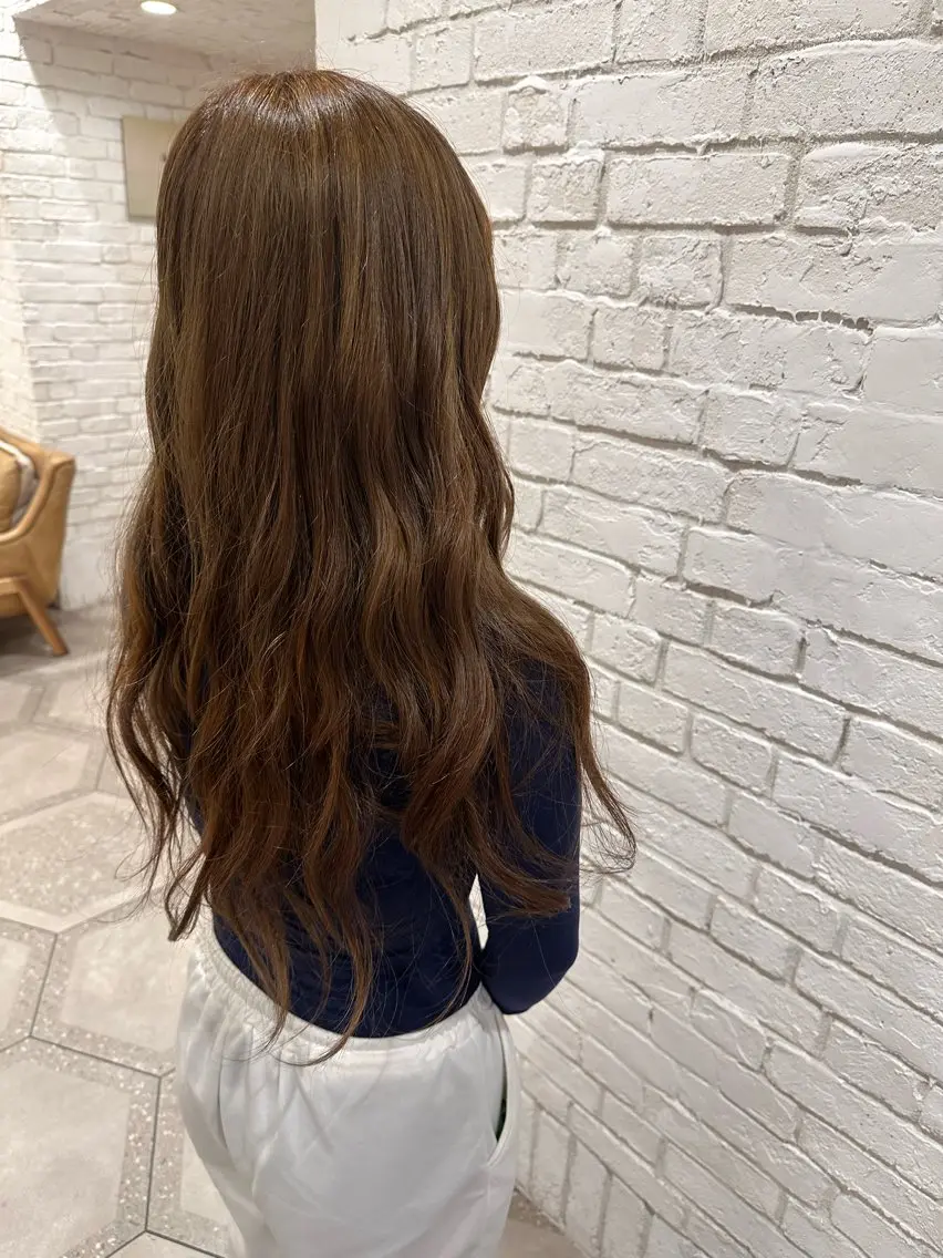 ロング ヘアカラー 井上 竜成のヘアスタイル