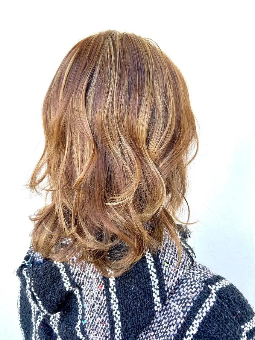 セミロング SOL watanabeのヘアスタイル