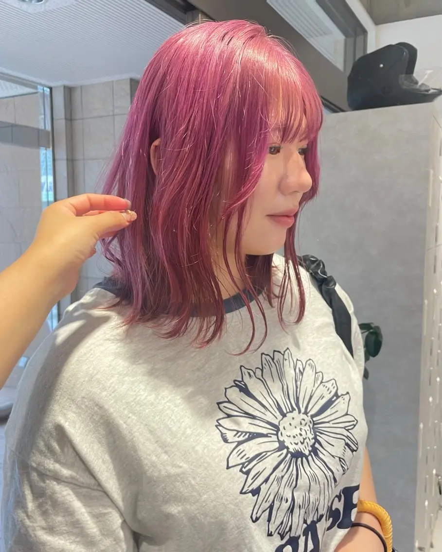 ミディアム カラー ブリーチ 透明感カラー ダブルカラー ハイトーンカラー ピンクカラー ヘアカラー ダブルカラー,透け カラーHINARIのヘアスタイル