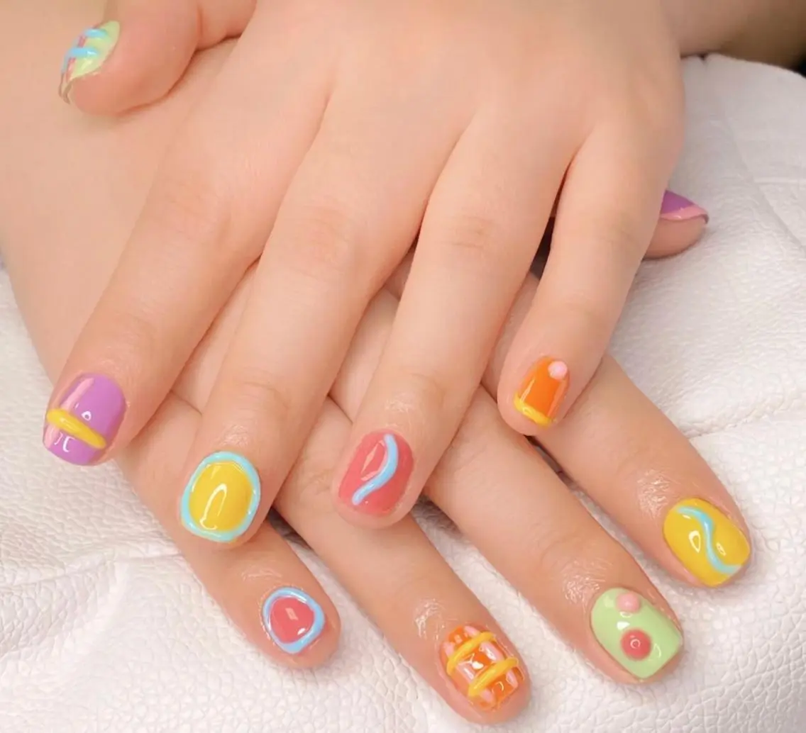ネイル ハンドネイル Queens ciciのネイルデザイン