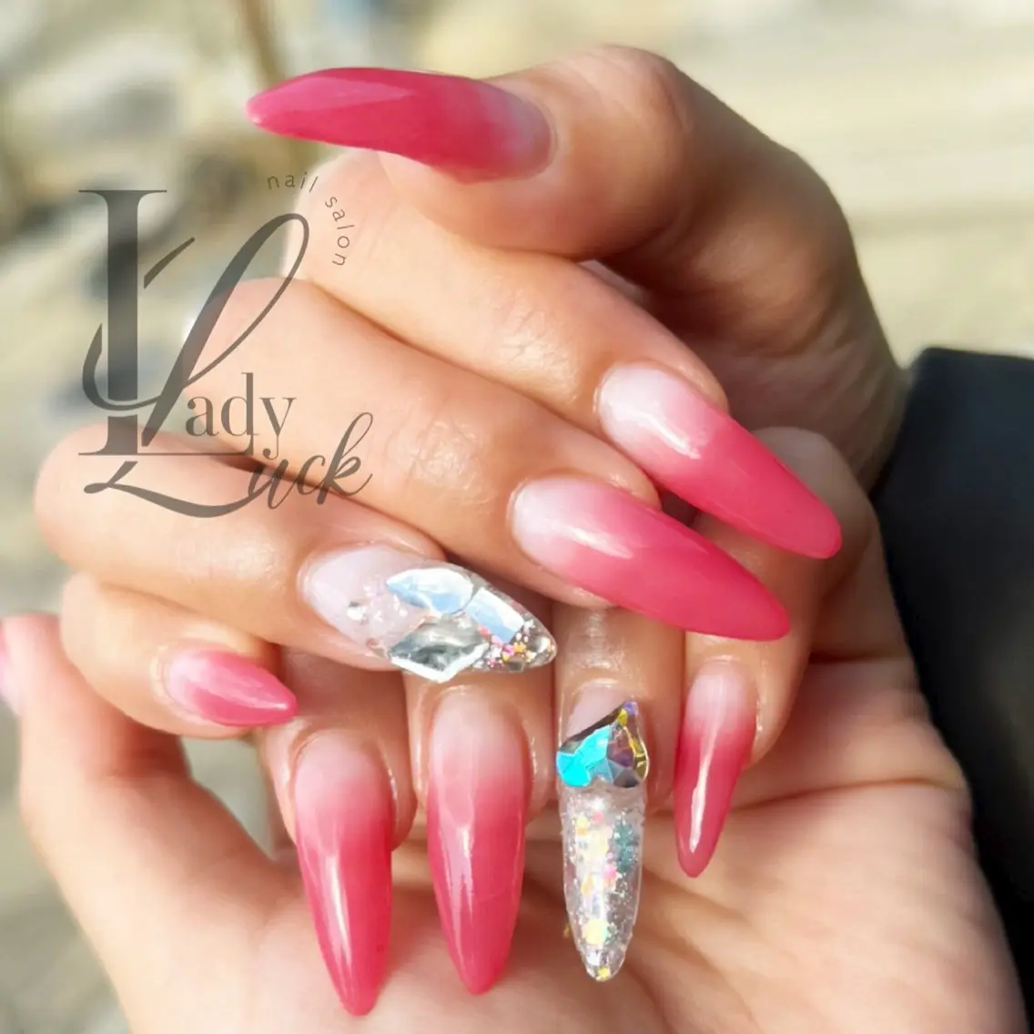 ネイル ハンドネイル LadyLuck Ayanoのネイルデザイン