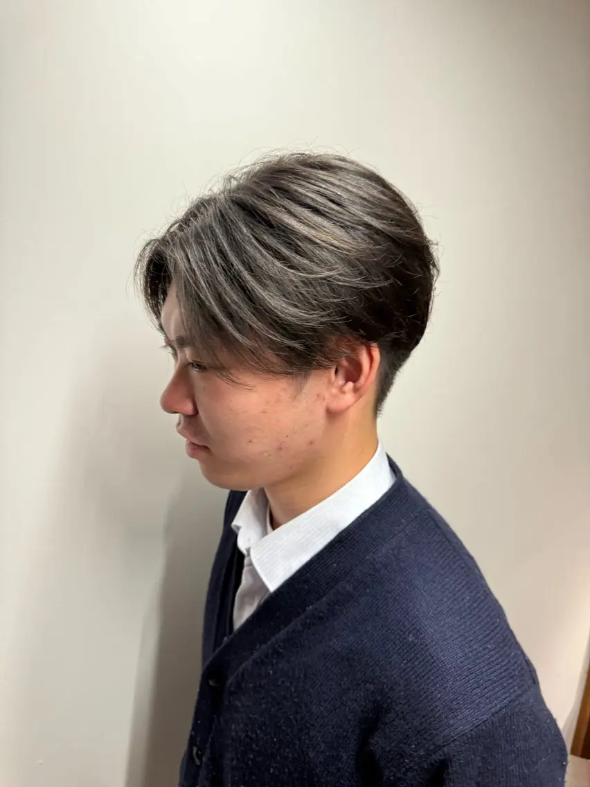 「メンズ限定」センターパートカットの写真