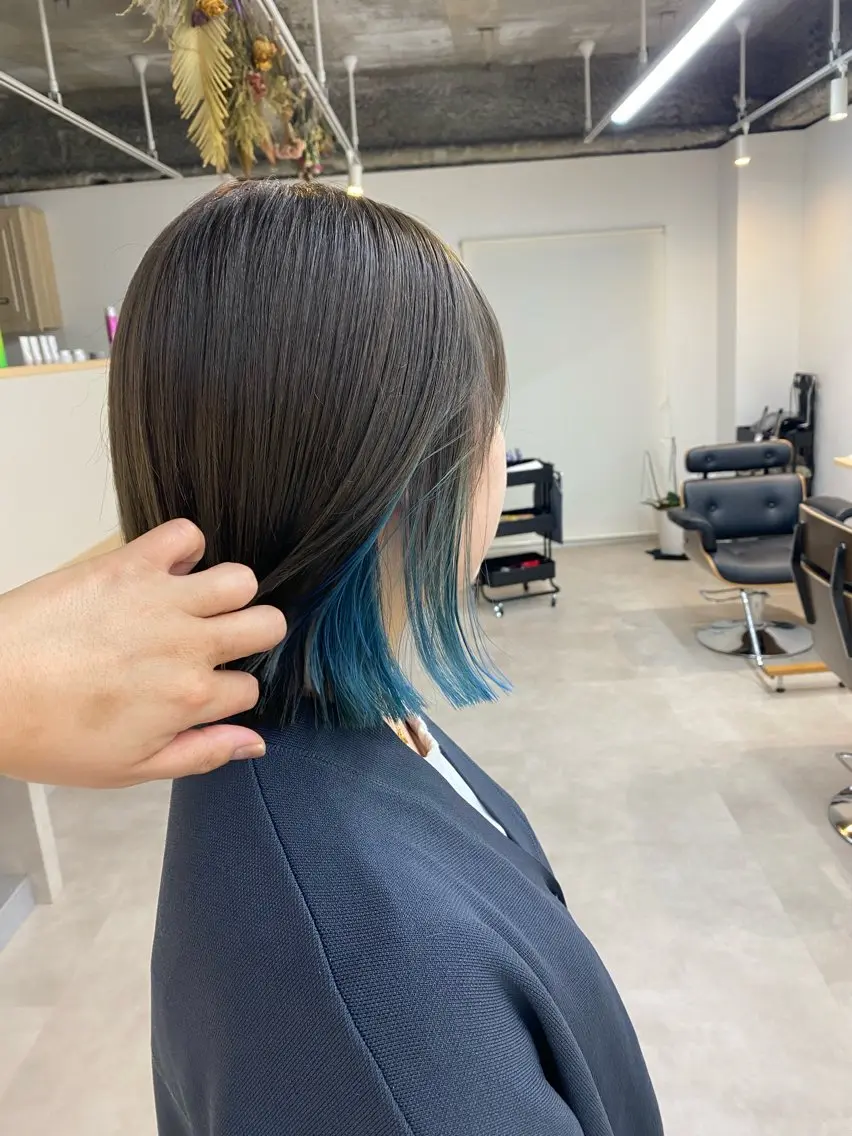 カット+インナーカラー(ブリーチ込み)の写真