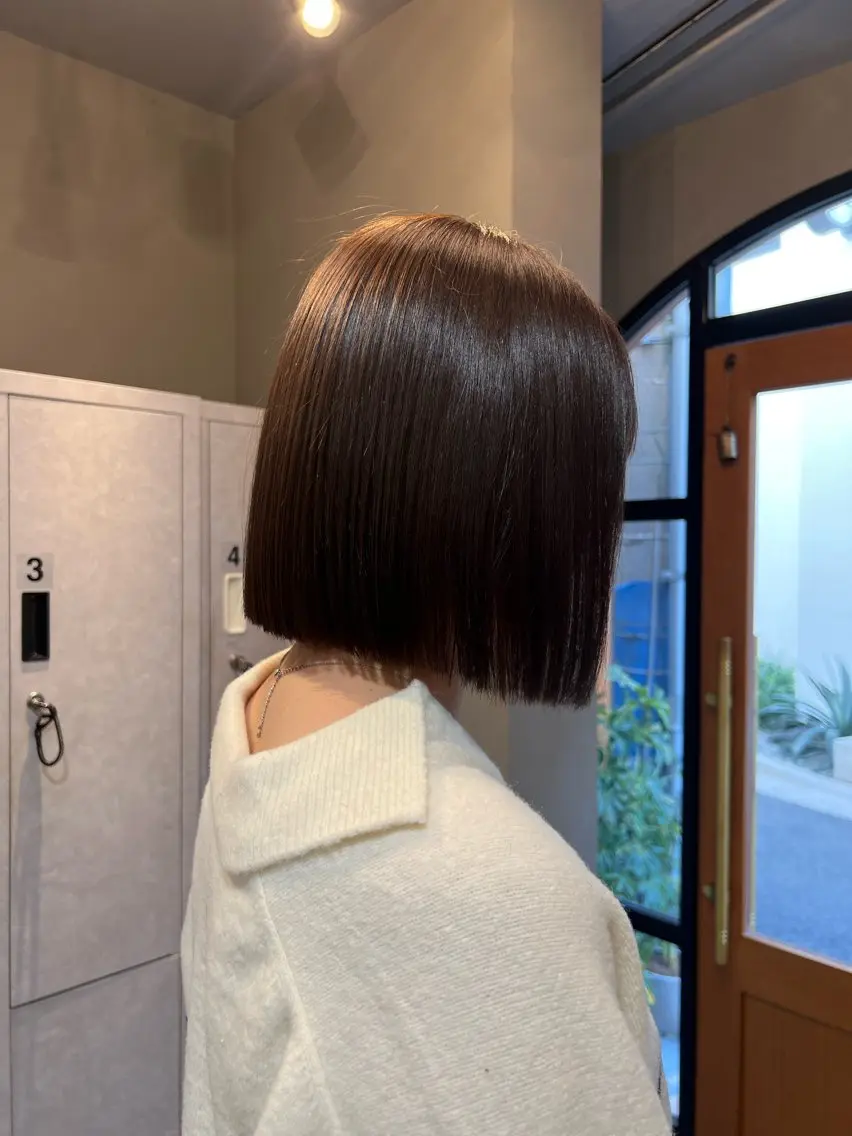 ショート カラー 切りっぱなしボブ ボブ 神戸ボブ✂️ ioe三宮/田 伸佳のヘアスタイル
