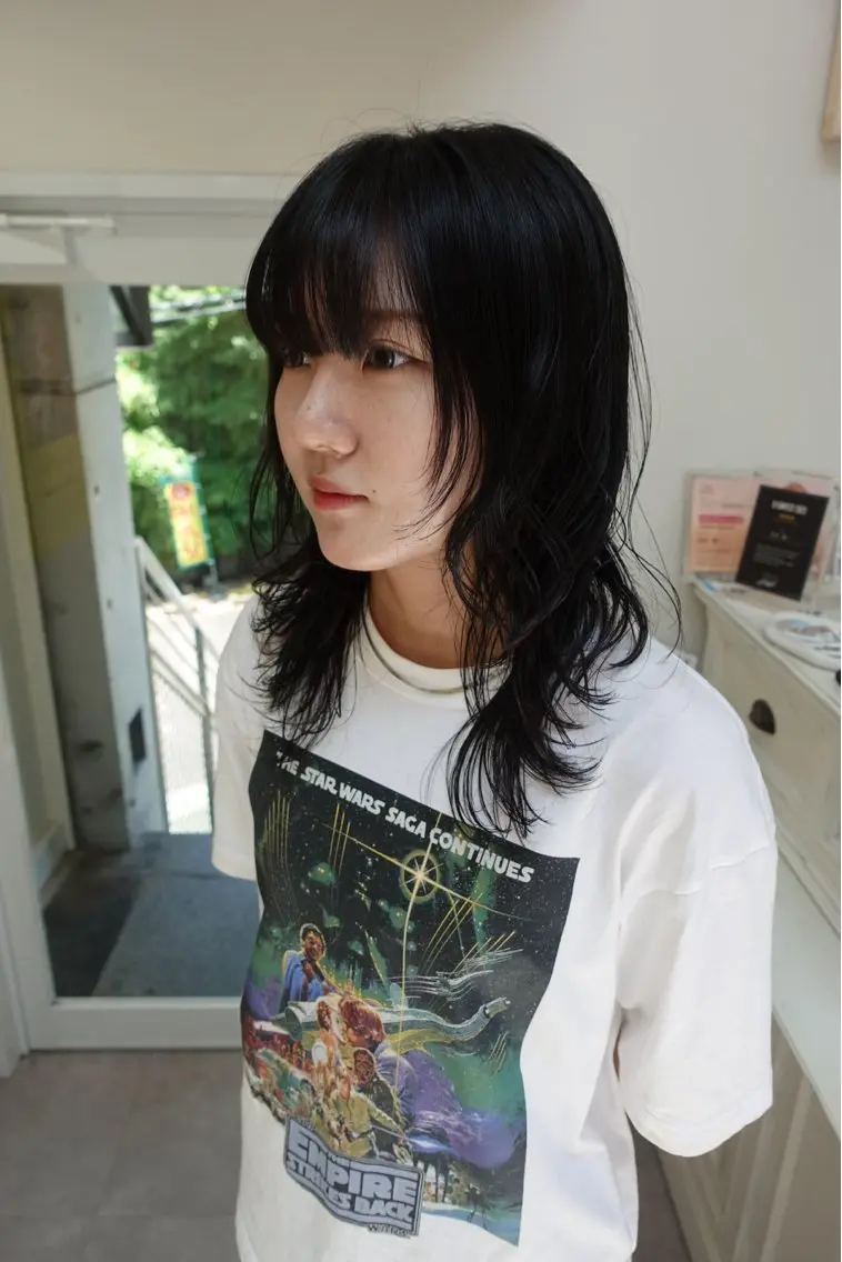 セミロング ウルフカット 🩵izu 🩵のヘアスタイル