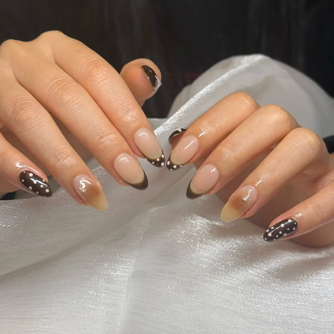 ネイル チークネイル フレンチネイル グラデーション キラキラネイル 韓国ネイル ハンドネイル Risa_ Nailのネイルデザイン
