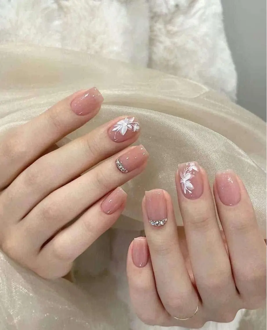 ネイル ストーンネイル ハンドネイル Minette nailHuongのネイルデザイン