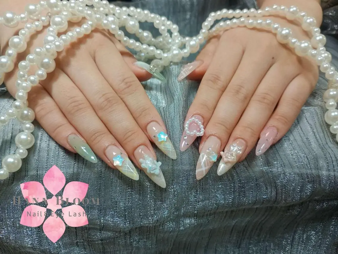 ネイル 長さ出し フットネイル フレンチネイル ジェルネイル ガーリー ハンドネイル ハンドケア Hana Bloom Nail💛Rinaのネイルデザイン