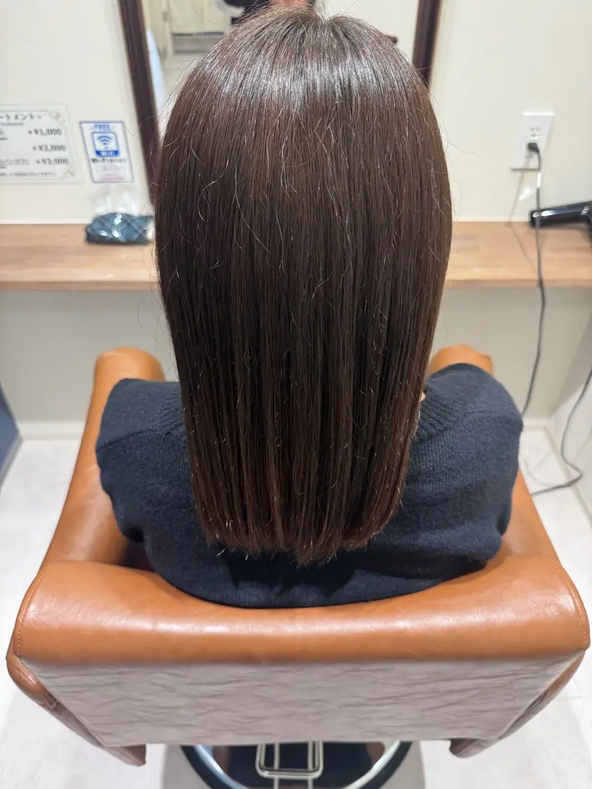 セミロング カラー ヘアカラー トリートメント guest 松島のヘアスタイル