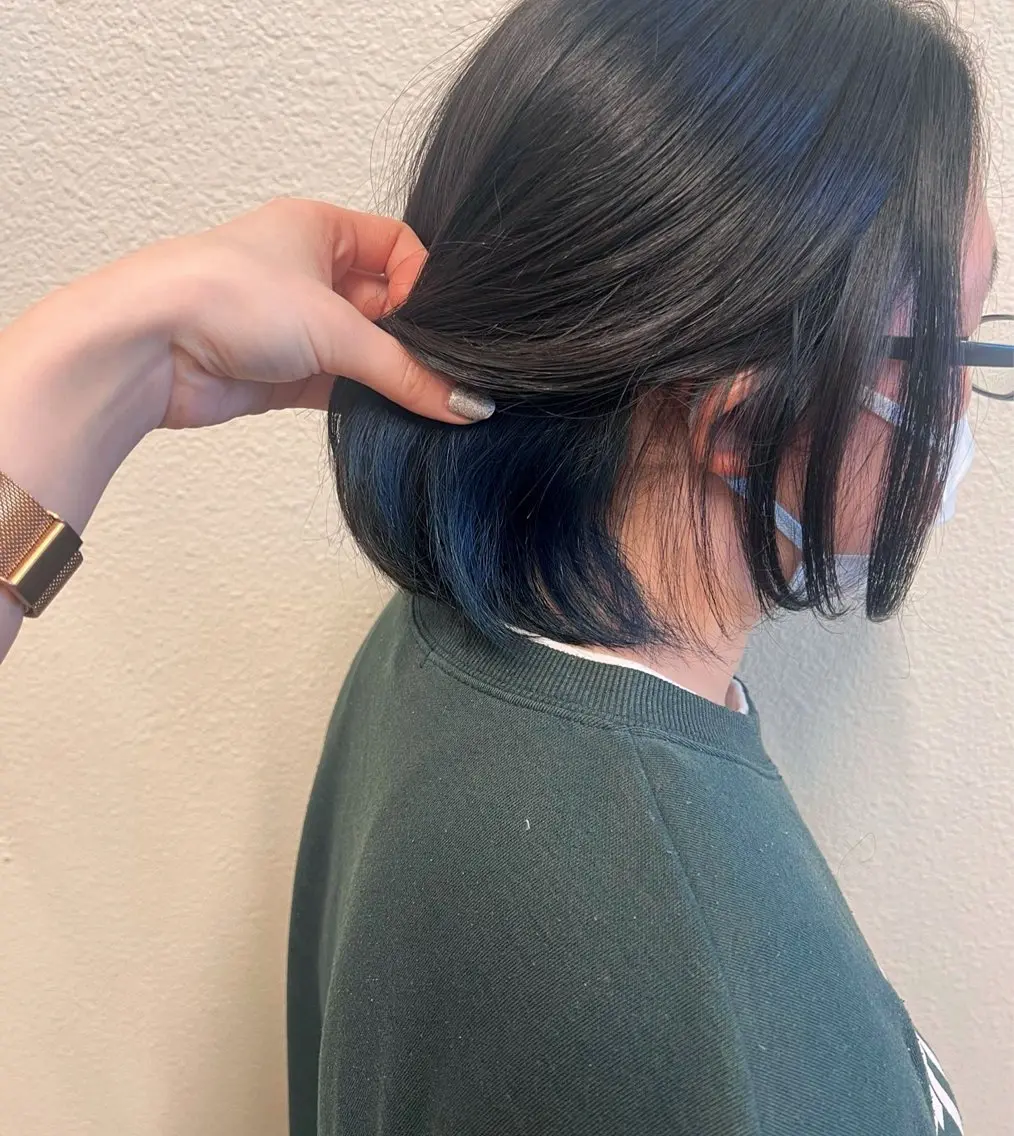 ショート カラー ブリーチ イヤリングカラー 🌼こやま かおり🌼のヘアスタイル