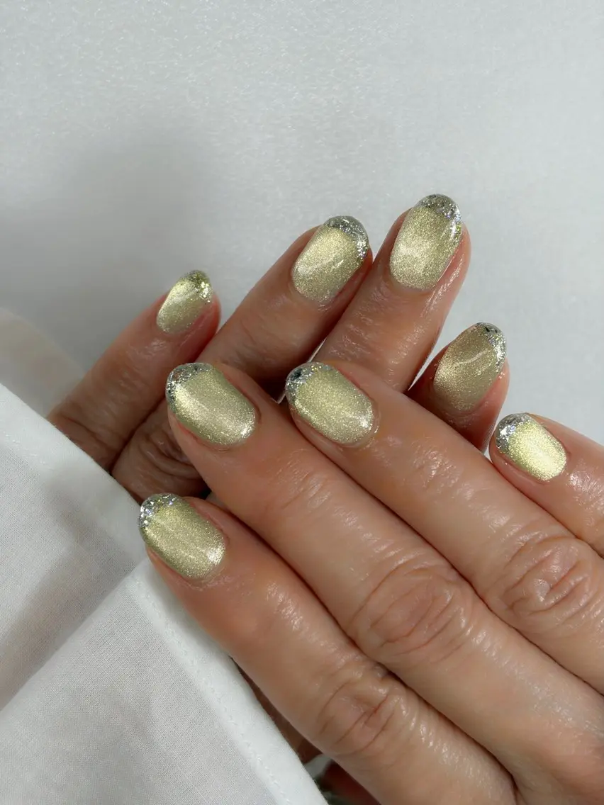 ネイル フレンチネイル ガラスフレンチ キラキラネイル マグネットネイル ハンドネイル iro+ nailのネイルデザイン