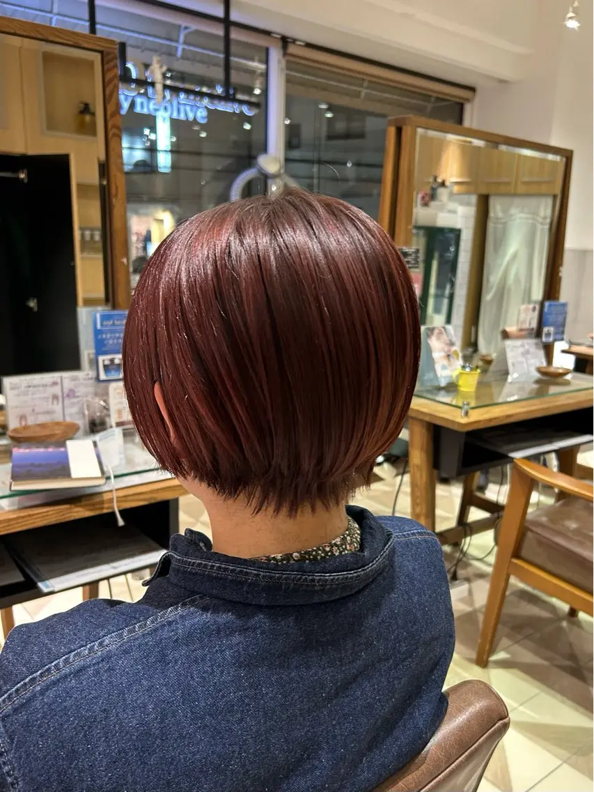 ショート 菅沼 紀世/顔周りレイヤーのヘアスタイル