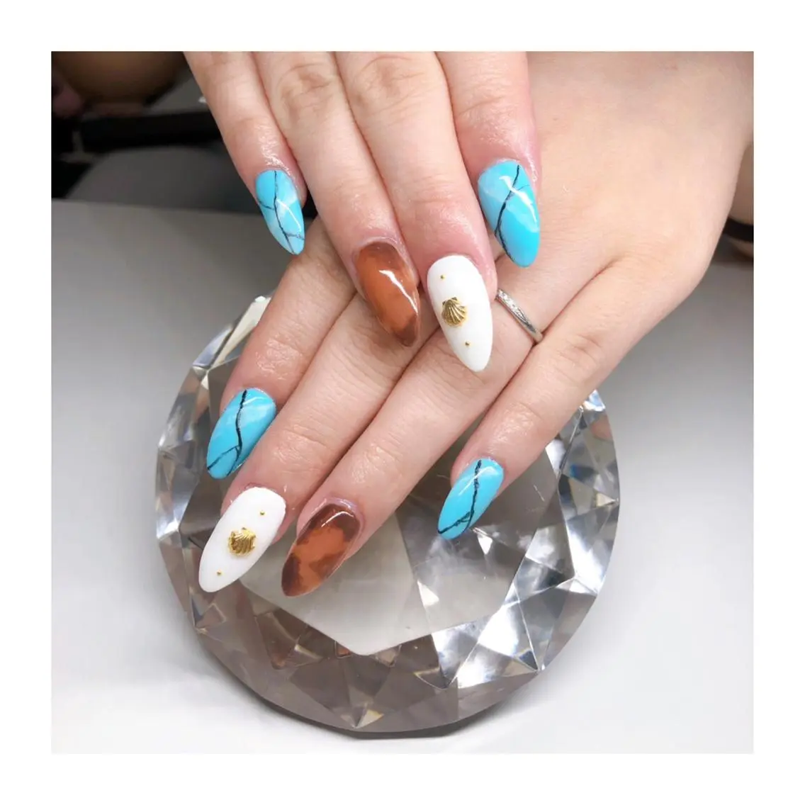 ネイル 夏ネイル ハンドネイル Nailsalon -Aのネイルデザイン
