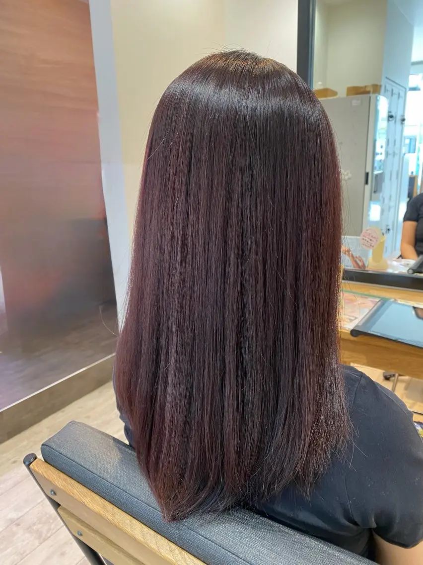 セミロング カット 縮毛矯正 Uni. 心斎橋 wakabaのヘアスタイル