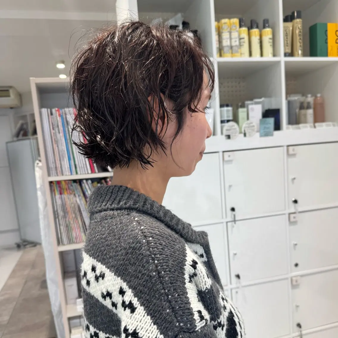 ショート ボブ 会田有紀 /切りっぱなしボブのヘアスタイル
