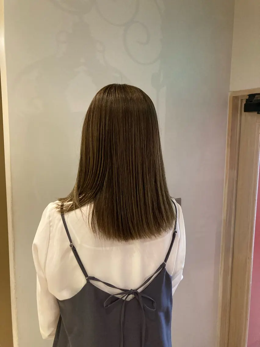 セミロング パーマ トリートメント ストレートパーマ ナカムラ チカラのヘアスタイル