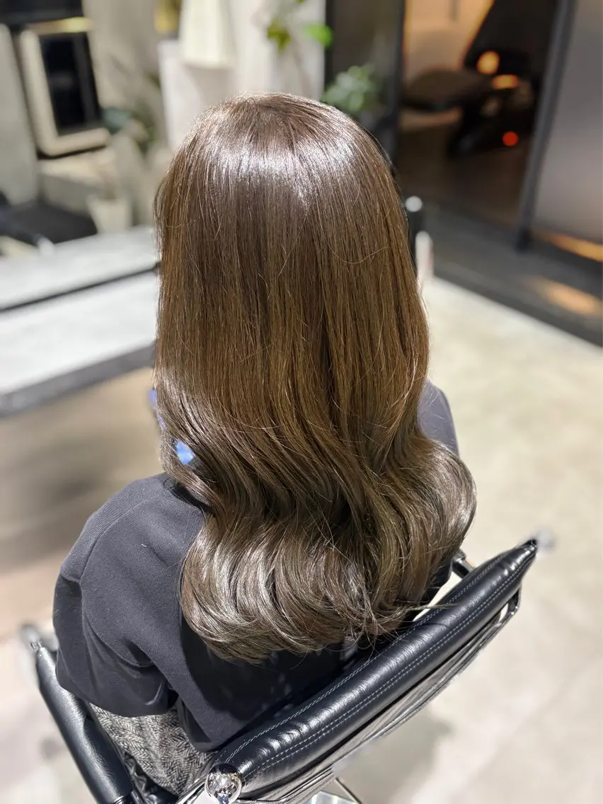 セミロング カラー ブラウンカラー オリーブブラウン ヘアカラー トリートメント ゆな🎀ハイトーン /レイヤーのヘアスタイル