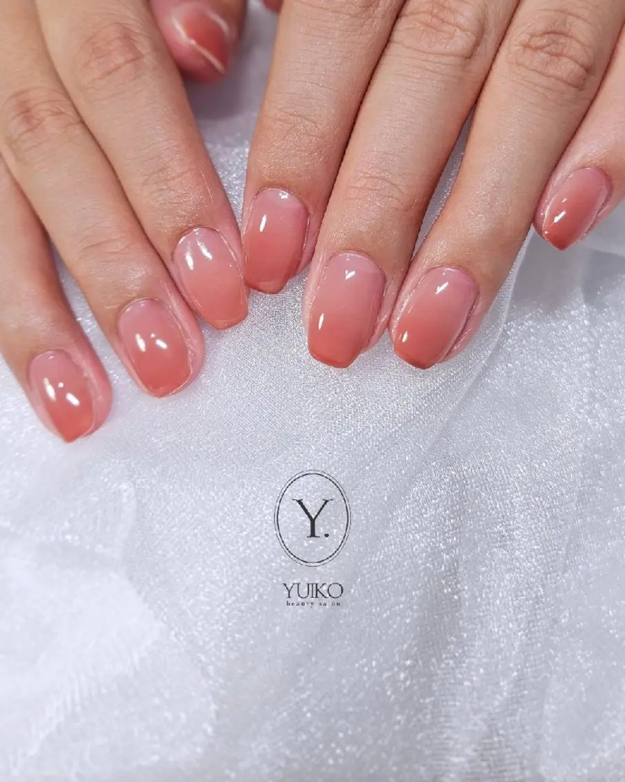 グラデーションネイル(オフあり)の写真