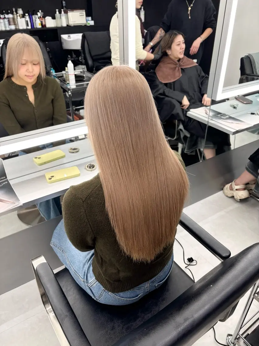 ロング カラー ヘアカラー TACE AYANOのヘアスタイル