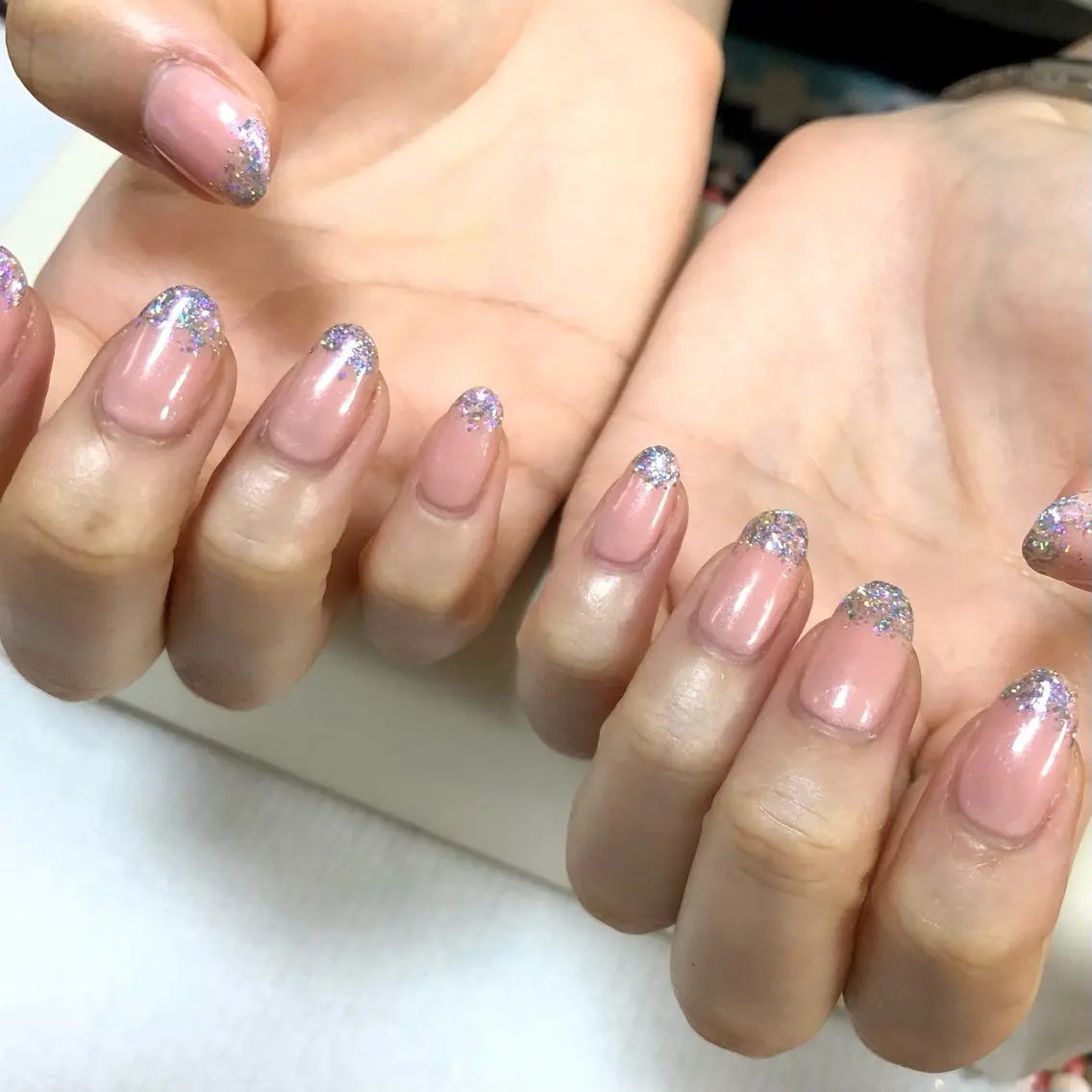 ネイル オーロラネイル キラキラネイル ハンドネイル salon *meehoのネイルデザイン