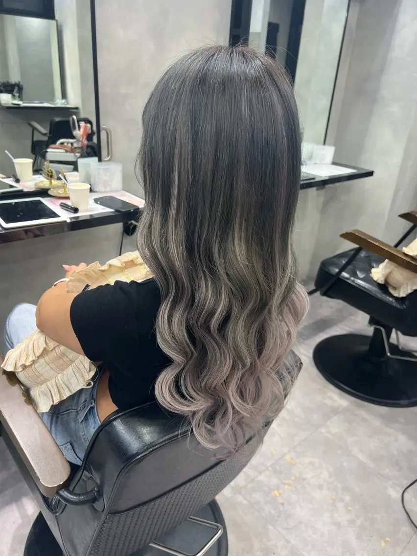 ロング カラー ヘアアレンジ シールエクステ アッシュ バレイヤージュ ベージュカラー 黒髪 カット ヘアカラー エクステ ar+ ❤︎ maiのヘアスタイル