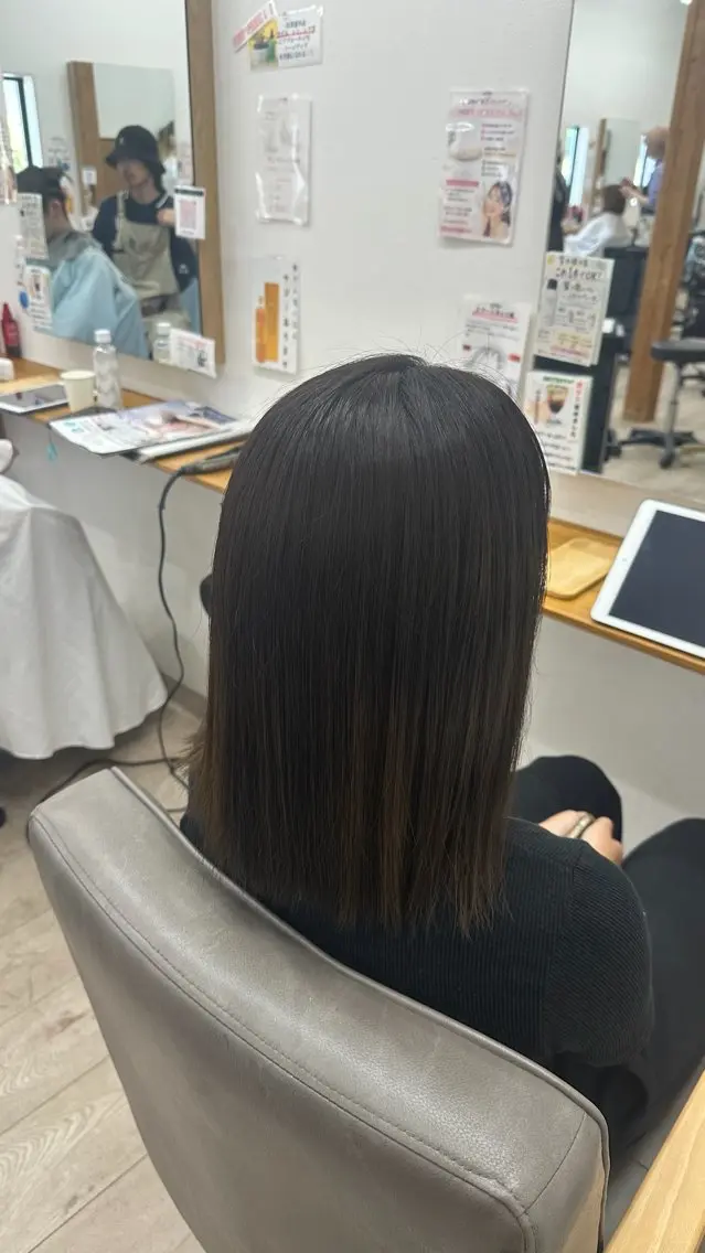 カラー ルプラボウ 石田渚夏のヘアスタイル