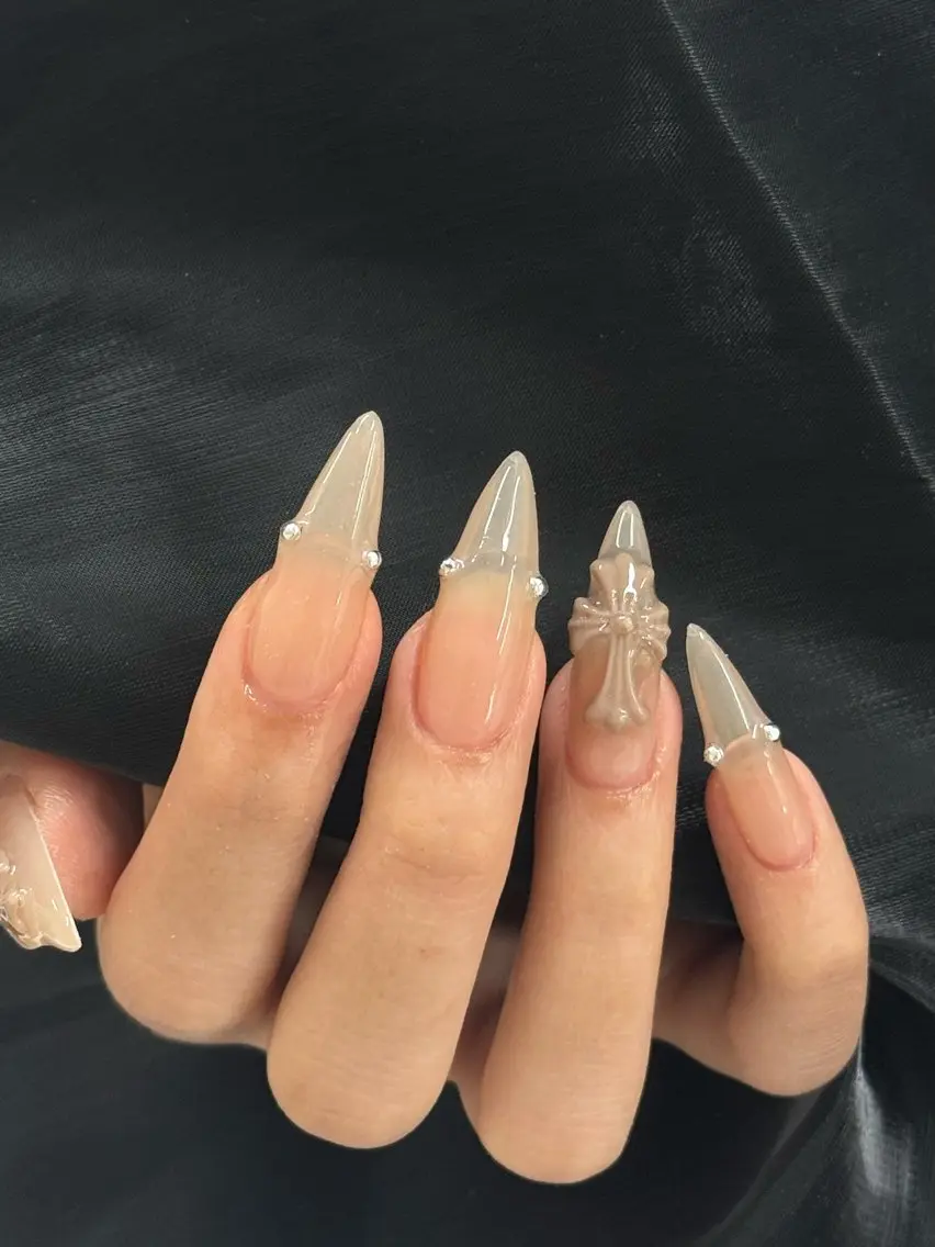 ネイル lucky nail 歌舞伎町のネイルデザイン